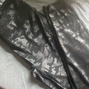 SPANX Black Camouflage Leggings